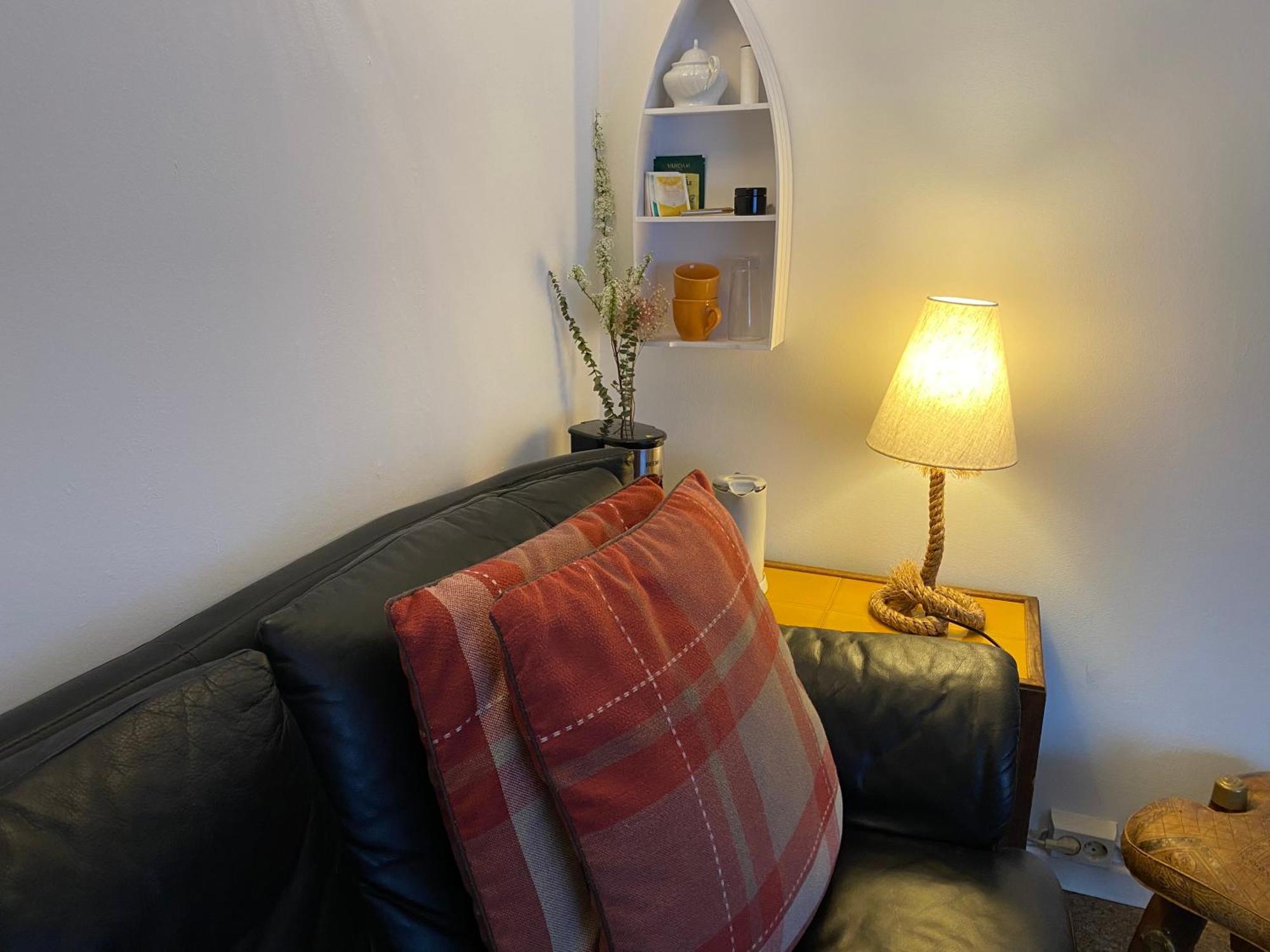 Privartzimmer 'Ausfahrt Freihalten' Husum  Exteriér fotografie