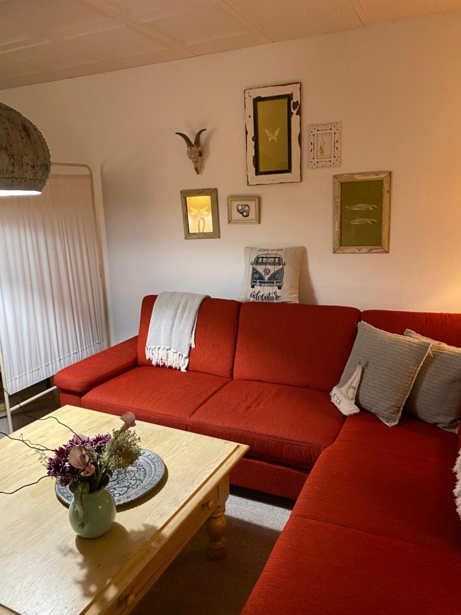 Privartzimmer 'Ausfahrt Freihalten' Husum  Exteriér fotografie